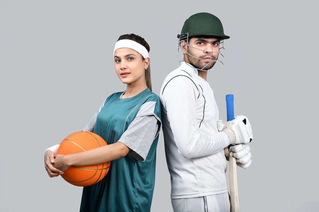 Top-5 prasmju veiksmīgai darbībai starpkultūru komandās: kā pielāgoties globalizētajai darba tirgū 2025. gadā.