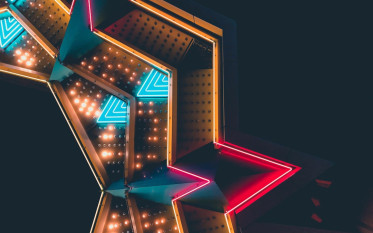 Kā izmantot STAR metodi, lai strukturētu atbildes uz intervijām: 6 piemēri, kas palīdzēs jums izcelties 2025. gadā. blog image